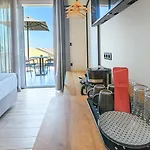 Lunar Lejlighedshotel